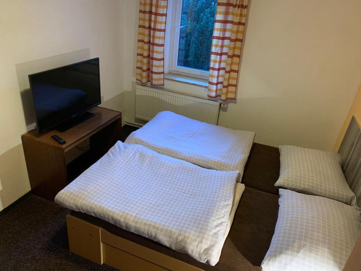 Apartmany Forest Kovarska Bagian luar foto